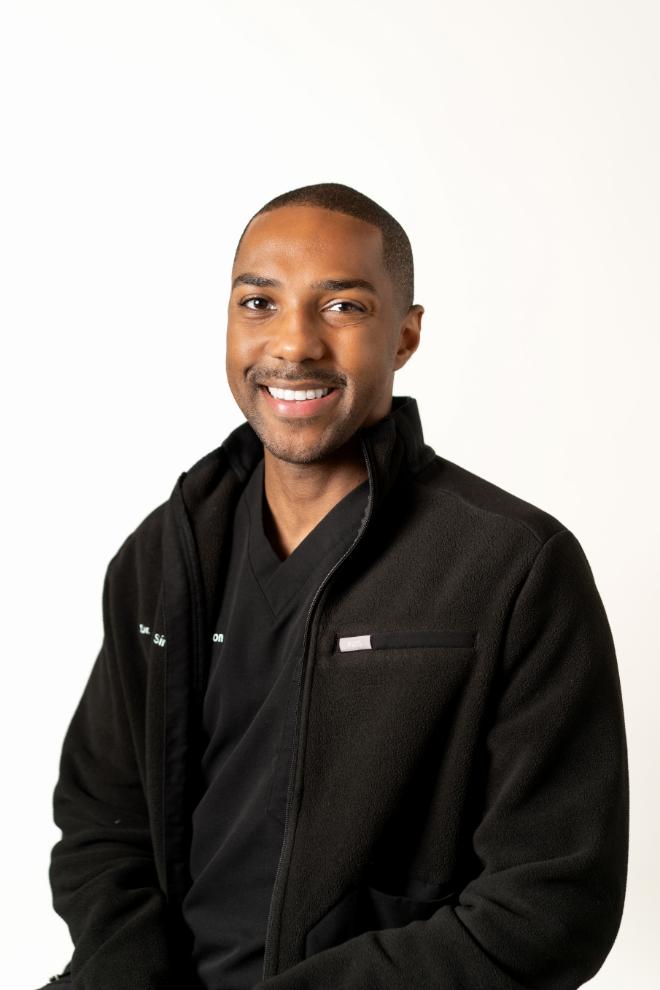 Atlanta Dental Team | Periodontal Treatment, Invisalign reg  and Teeth Whitening